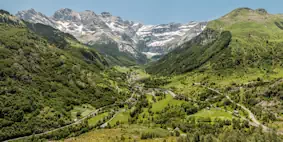 Village de Gavarnie et le cirque Photo Ben Lieu Song