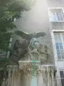 Vautour Fontaine Pau